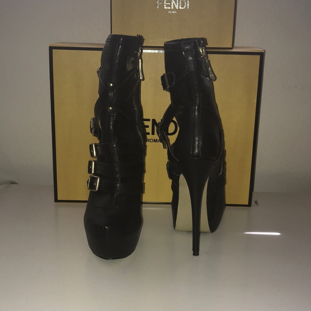 bebe Boots
